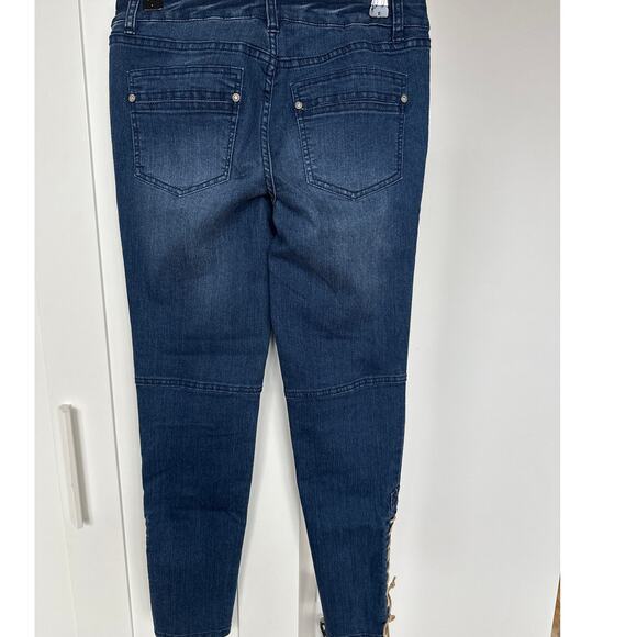 Vintage Y2K Cache Lace up Embellished Jeans, Size 6, Like New - Picture 3 of 8